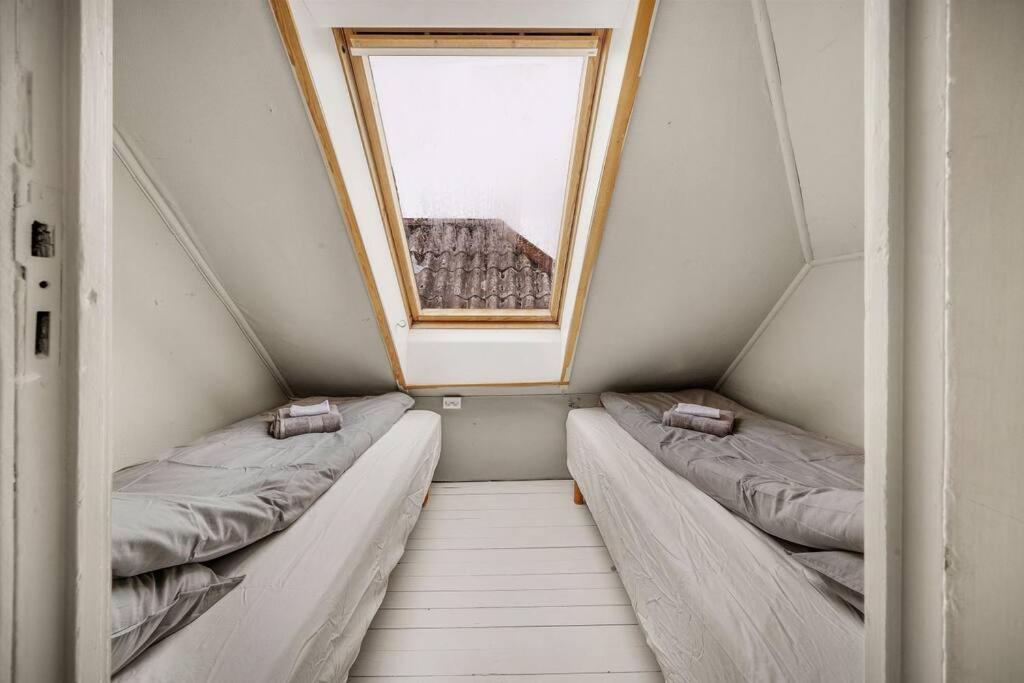 Dinbnb Homes I 4-Bedroom Historical House In Romantic Surroundings Bergen Exteriör bild