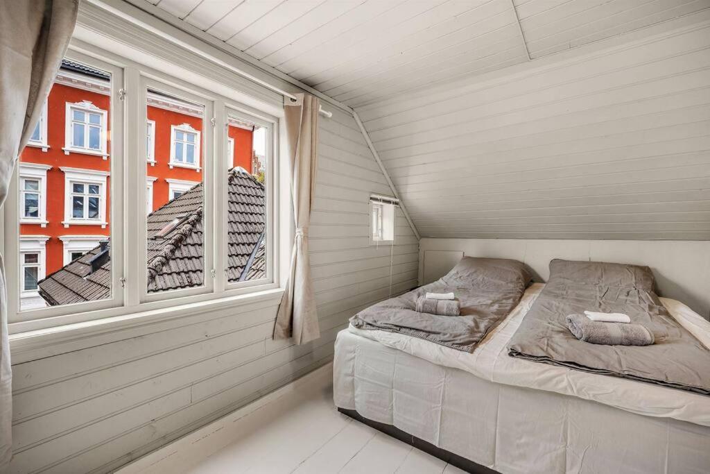 Dinbnb Homes I 4-Bedroom Historical House In Romantic Surroundings Bergen Exteriör bild