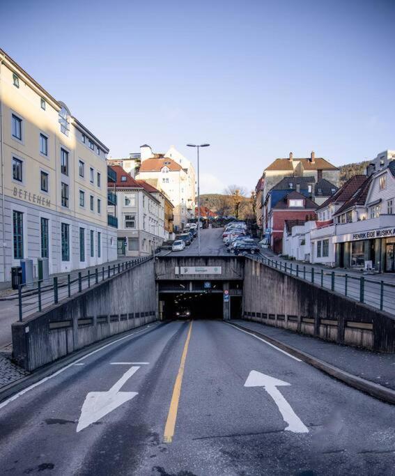 Dinbnb Homes I 4-Bedroom Historical House In Romantic Surroundings Bergen Exteriör bild