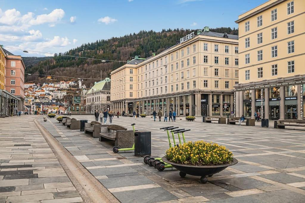 Dinbnb Homes I 4-Bedroom Historical House In Romantic Surroundings Bergen Exteriör bild